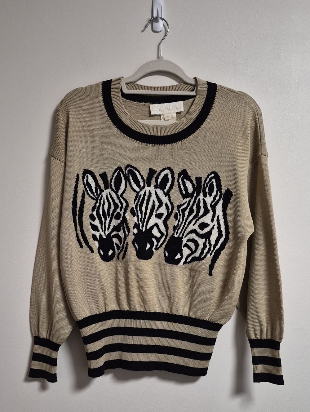 Escada sweater